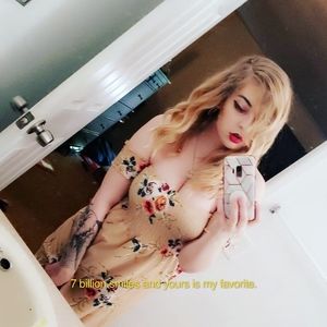 Meet your Posher, Kayla